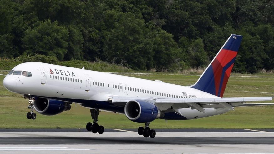 Delta plane mistakenly lands at military airbase