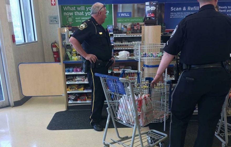 Georgia Police Buy Groceries For Teen Caught Shoplifting